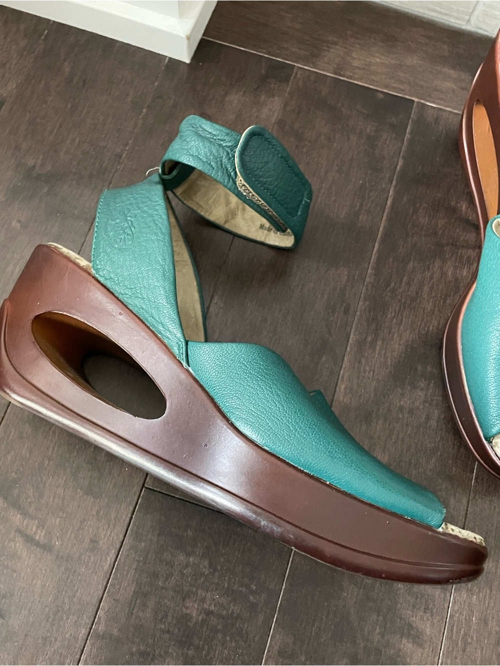 Fly London Teal Leather Wedge Sandals with Brown Platform Women’s Size 39 - Picture 3 of 9